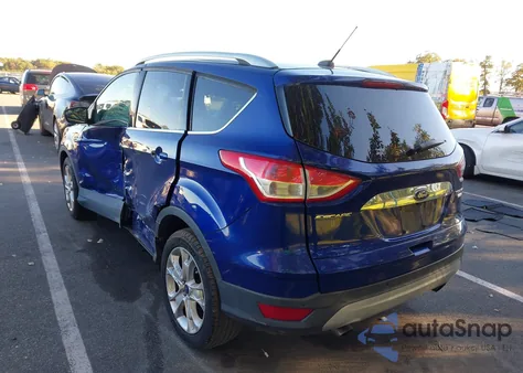 2016 Ford Escape Titanium из США, поврежденный, VIN 1FMCU9J96GUB28552